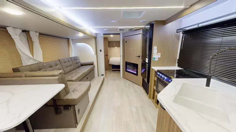 Cruise Lite Main Room