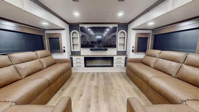 RIVERSTONE Main Room